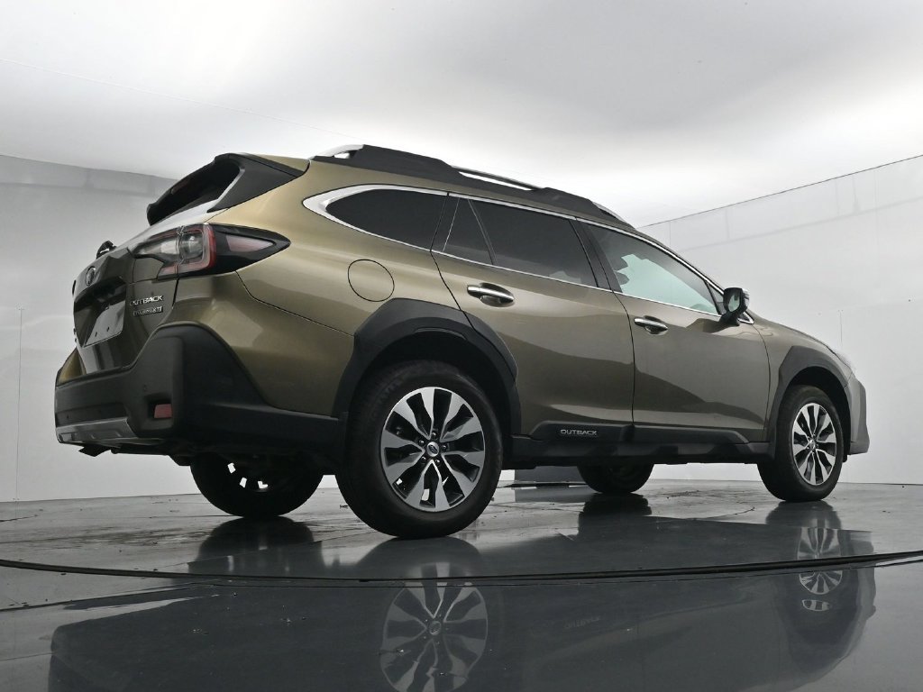 Used 2024 Subaru Outback Touring XT AWD/4WD image 23