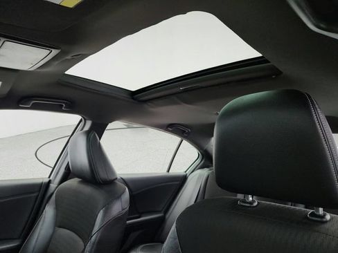 Used 2017 Honda Accord Sport image 11