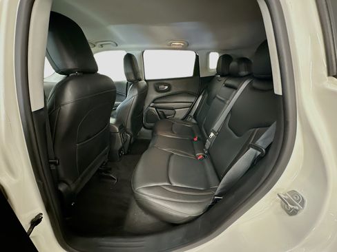 Used 2018 Jeep Compass Limited AWD/4WD image 28