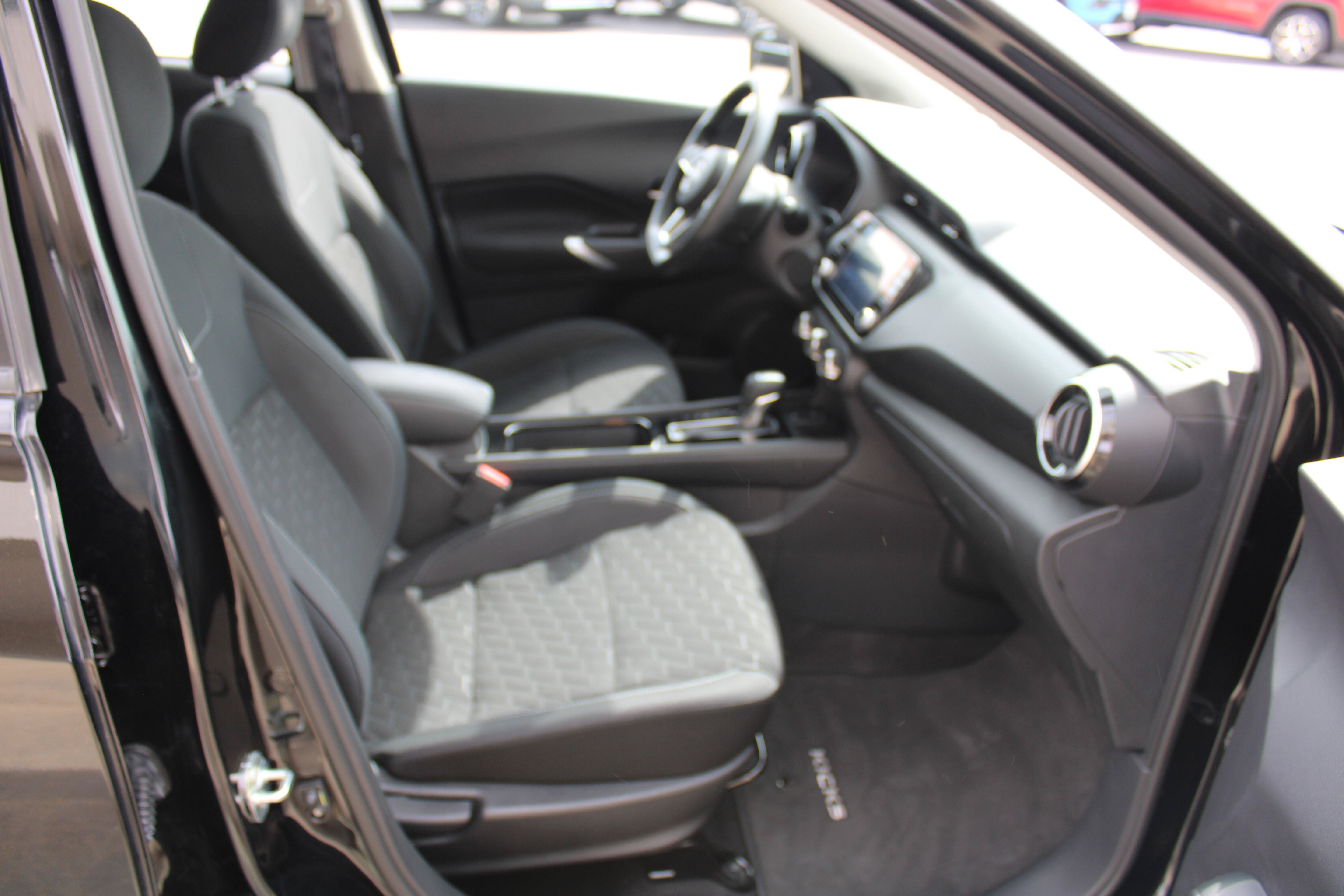 Used 2023 Nissan Kicks SV FWD image 22