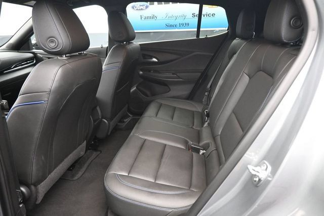 Used 2025 Buick Envista Sport Touring FWD image 9