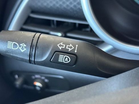Used 2024 Chevrolet Malibu LT FWD image 38