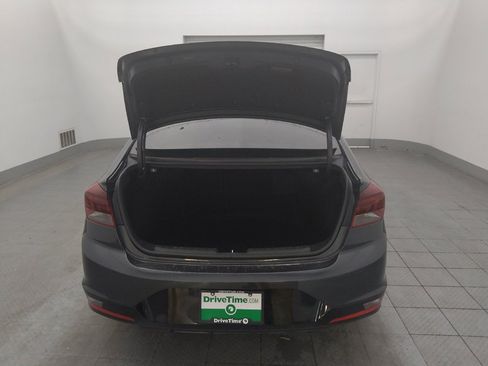 Used 2020 Hyundai Elantra SEL image 29