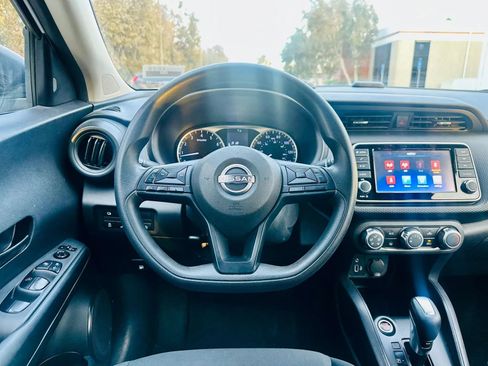 Used 2023 Nissan Kicks S FWD image 13