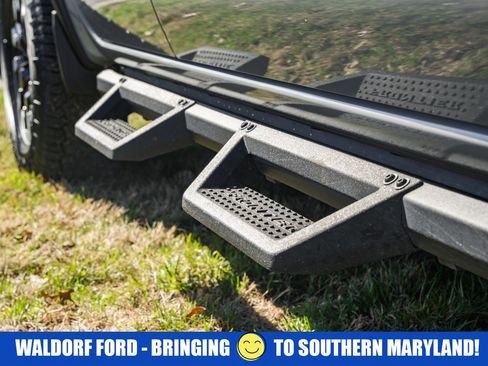 Used 2023 Nissan Frontier PRO-4X w/ Pro Convenience Package image 17