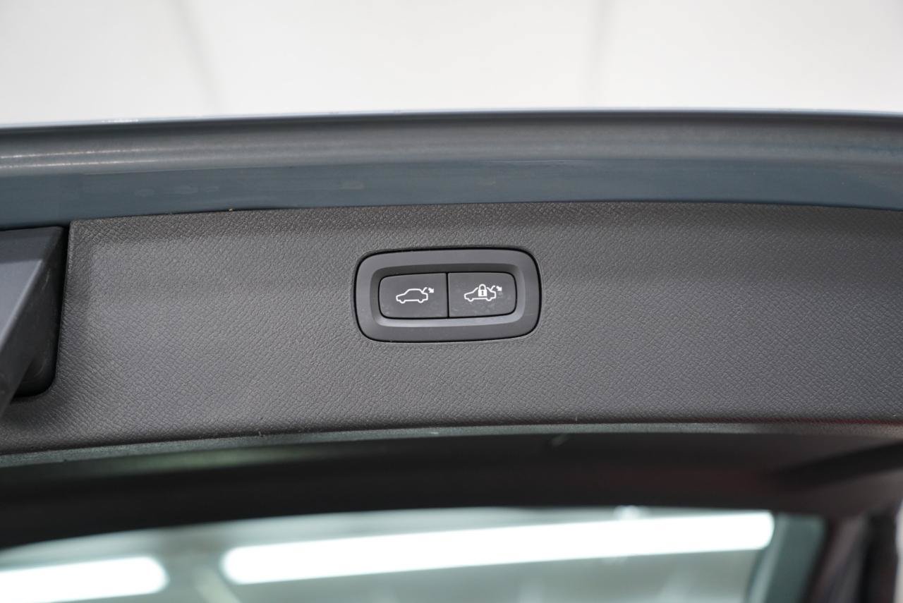 Used 2022 Volvo XC90 T8 Inscription Expression w/ Advanced Package AWD/4WD image 36