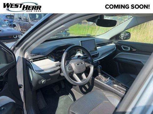 Used 2022 Jeep Compass Limited AWD/4WD image 33