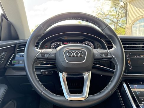 Used 2023 Audi Q8 Premium Plus w/ Premium Plus Package AWD/4WD image 22