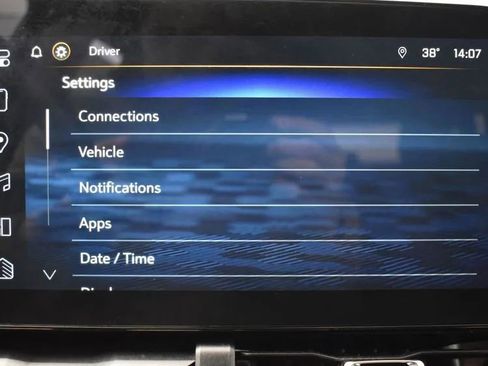 Used 2025 Chevrolet Equinox LT image 30