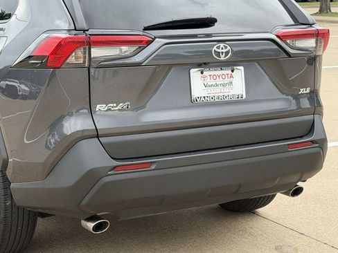 Used 2025 Toyota RAV4 XLE FWD image 6