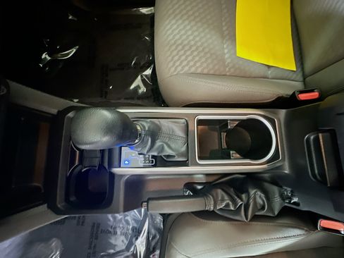 Used 2023 Toyota Tacoma SR5 image 21