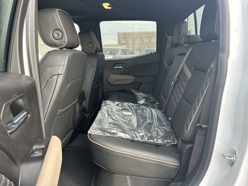 New 2026 GMC Canyon Denali image 25