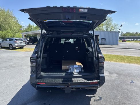 New 2025 Toyota 4Runner 4WD image 36