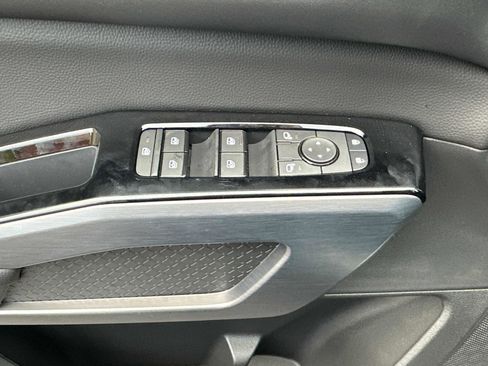 New 2025 Nissan Pathfinder SL image 22