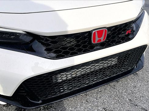 Used 2024 Honda Civic Type R image 5