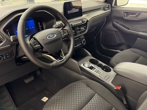 New 2026 Ford Escape Active w/ Cold Weather Package image 4