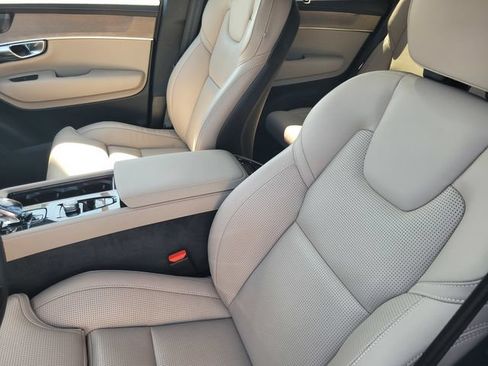 Used 2026 Volvo XC90 B6 Ultra w/ Protection Package AWD/4WD image 11