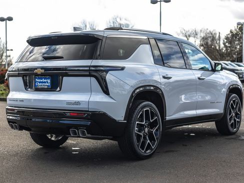 New 2026 Chevrolet Traverse High Country AWD/4WD image 9