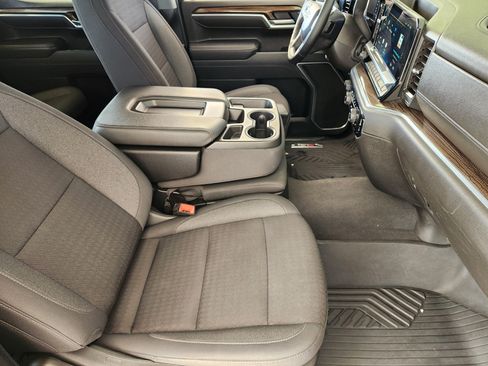 Certified 2025 Chevrolet Silverado 1500 LT AWD/4WD image 15