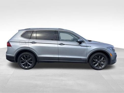 Used 2023 Volkswagen Tiguan SE FWD image 7