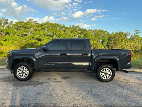 Certified 2025 Toyota Tacoma SR5 RWD image 2