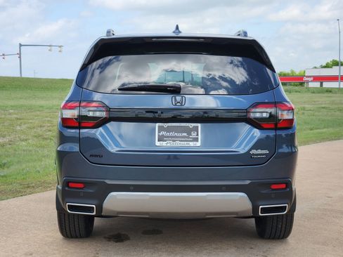 New 2026 Honda Pilot Touring image 8