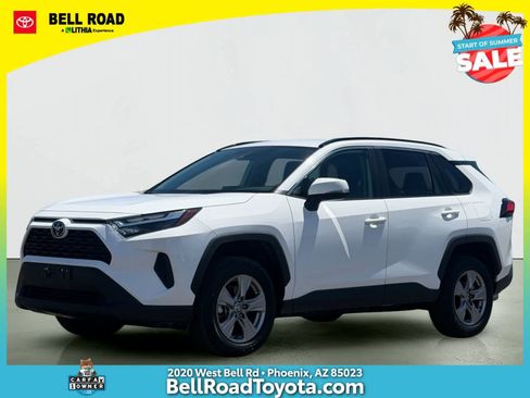 Used 2025 Toyota RAV4 XLE AWD/4WD image 1