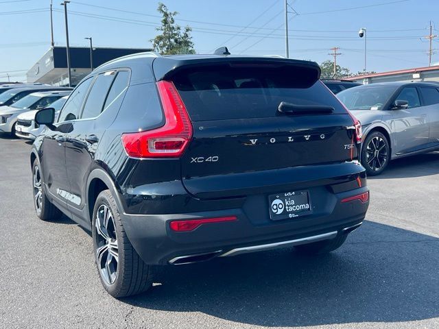 Used 2020 Volvo XC40 T5 Inscription w/ Protection Package Premier AWD/4WD image 9