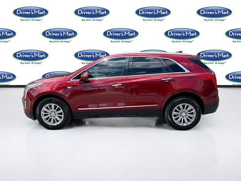 Used 2017 Cadillac XT5 Premium Luxury FWD image 4