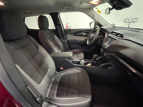 Used 2023 Chevrolet TrailBlazer LT FWD image 26