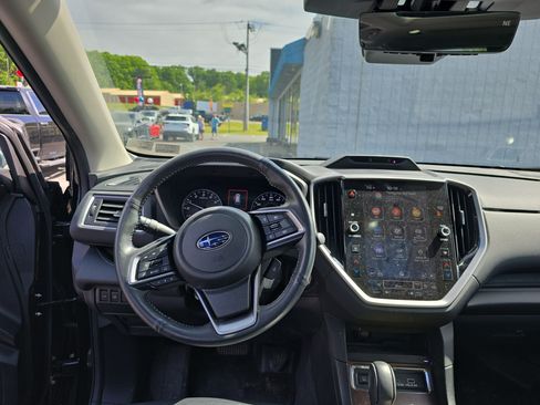 Used 2023 Subaru Ascent Touring AWD/4WD image 19