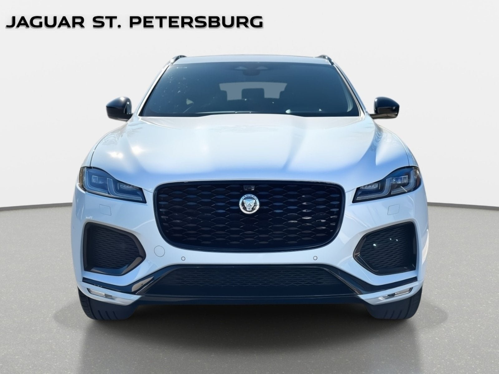 Used 2026 Jaguar F-PACE R-Dynamic S AWD/4WD image 2