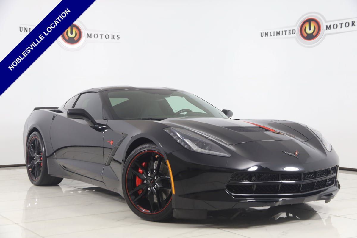 Used 2017 Chevrolet Corvette Stingray Coupe RWD image 1