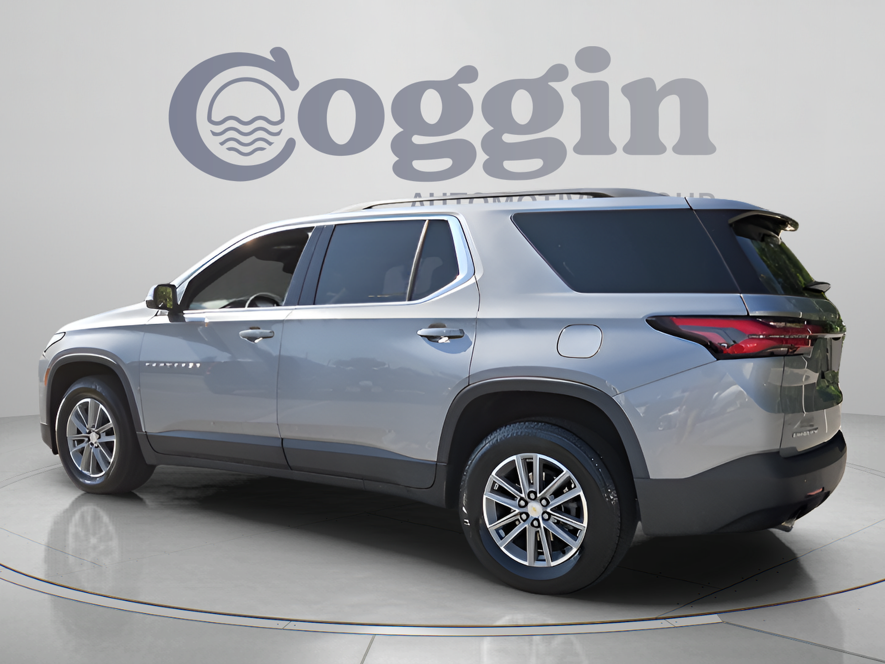 Certified 2023 Chevrolet Traverse LT FWD image 3