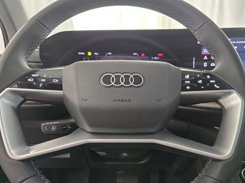 New 2025 Audi Q5 Premium image 13