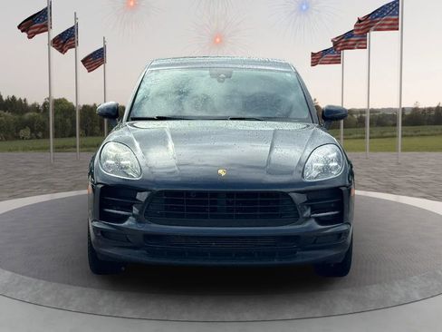 Used 2019 Porsche Macan image 2