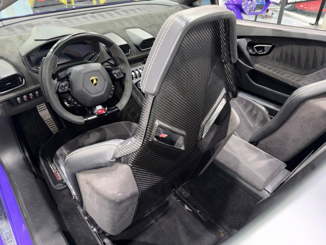 Used 2017 Lamborghini Huracan LP 610-4 AWD/4WD image 79