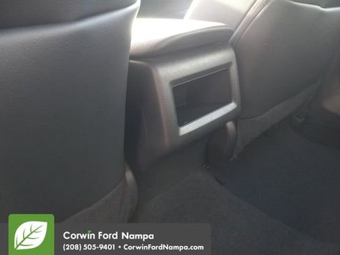 Used 2022 Toyota Camry SE image 27