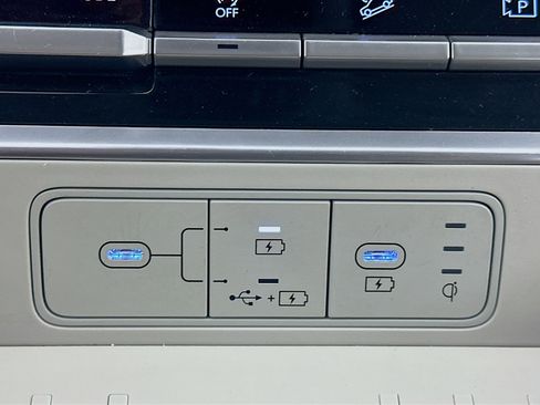 Used 2025 Hyundai Santa Fe SEL image 26