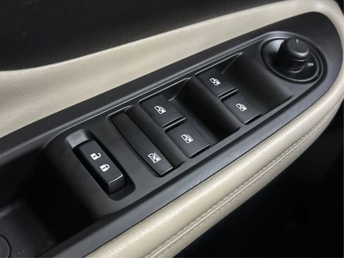 Used 2017 Buick Encore Essence image 43