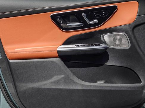 New 2026 Mercedes-Benz GLC 300 image 19