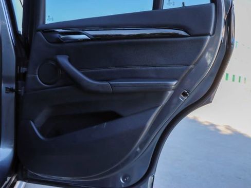 Used 2018 BMW X1 xDrive28i image 11