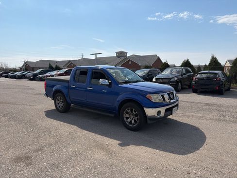 Used 2015 Nissan Frontier SL w/ Moonroof Package image 9