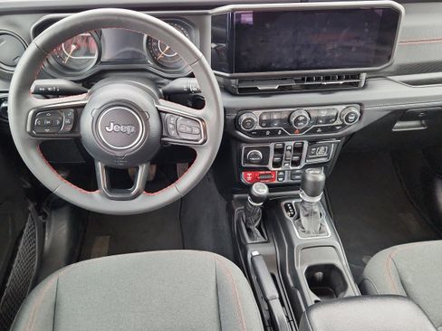 Used 2024 Jeep Wrangler Unlimited Rubicon w/ Convenience Group image 12