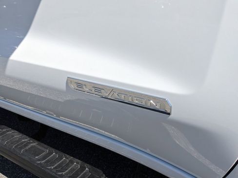 Used 2026 GMC Sierra 1500 Elevation image 12