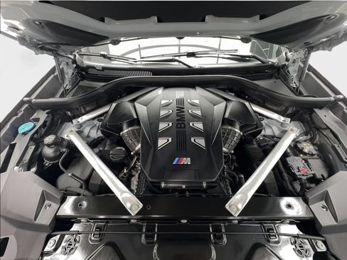 Used 2025 BMW X5 M60i AWD/4WD image 19