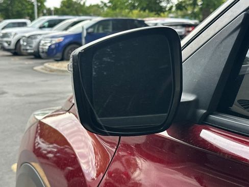 Used 2021 Nissan Kicks SR w/ Exterior Package FWD image 8