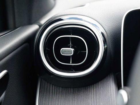 Used 2026 Mercedes-Benz GLC 300 GLC 300 image 27