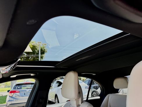 Used 2024 Mercedes-Benz C 300 Sedan image 30