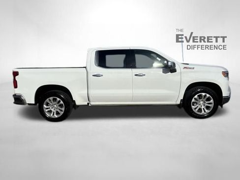 Used 2025 Chevrolet Silverado 1500 LTZ image 8